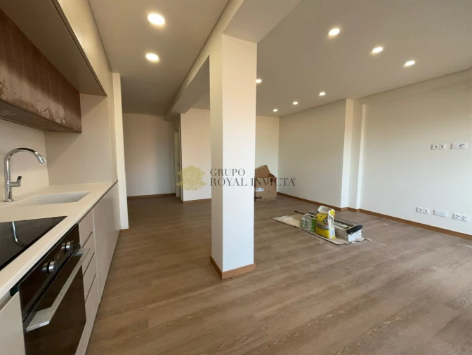 Apartamento T2 para Venda em Santa Marinha e São Pedro da Afurada Foto 4