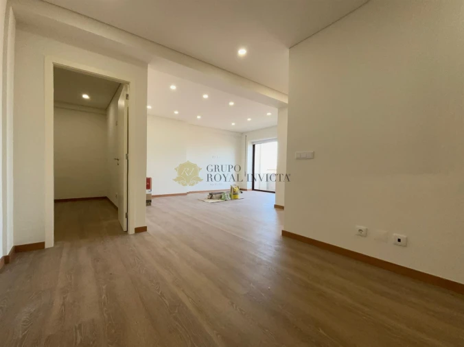 Apartamento T2 para Venda em Santa Marinha e São Pedro da Afurada Foto 2