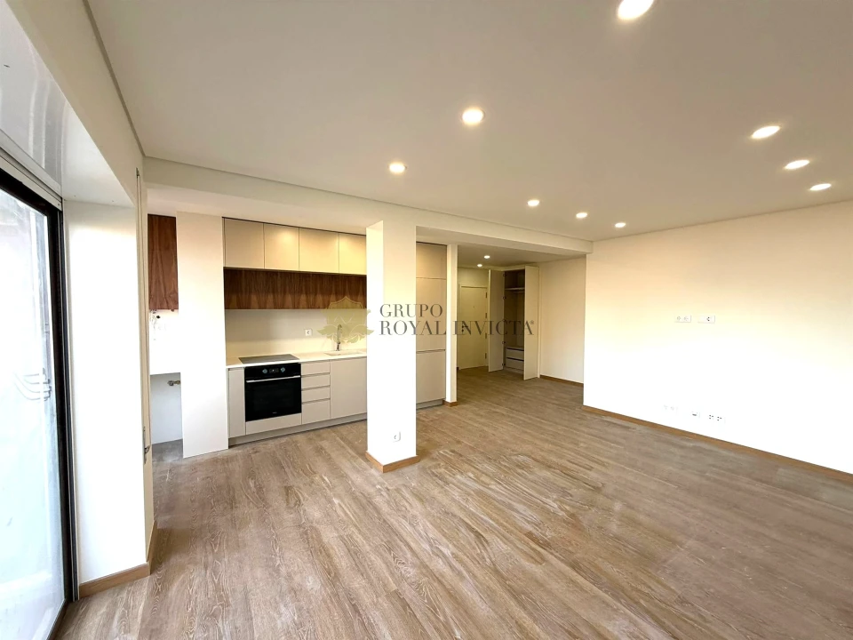 Apartamento T2 para Venda em Santa Marinha e São Pedro da Afurada Foto 5