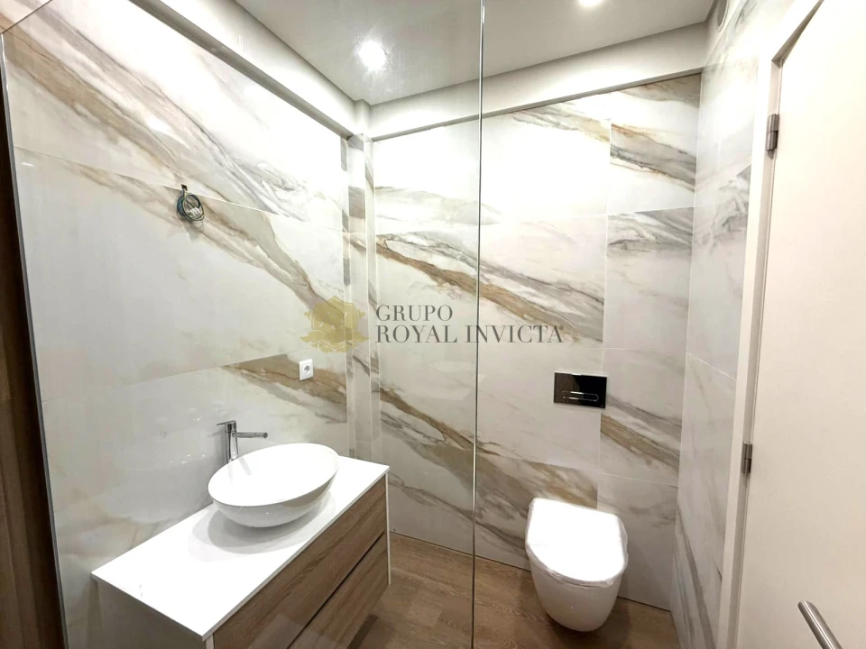 Apartamento T2 para Venda em Santa Marinha e São Pedro da Afurada Foto 21