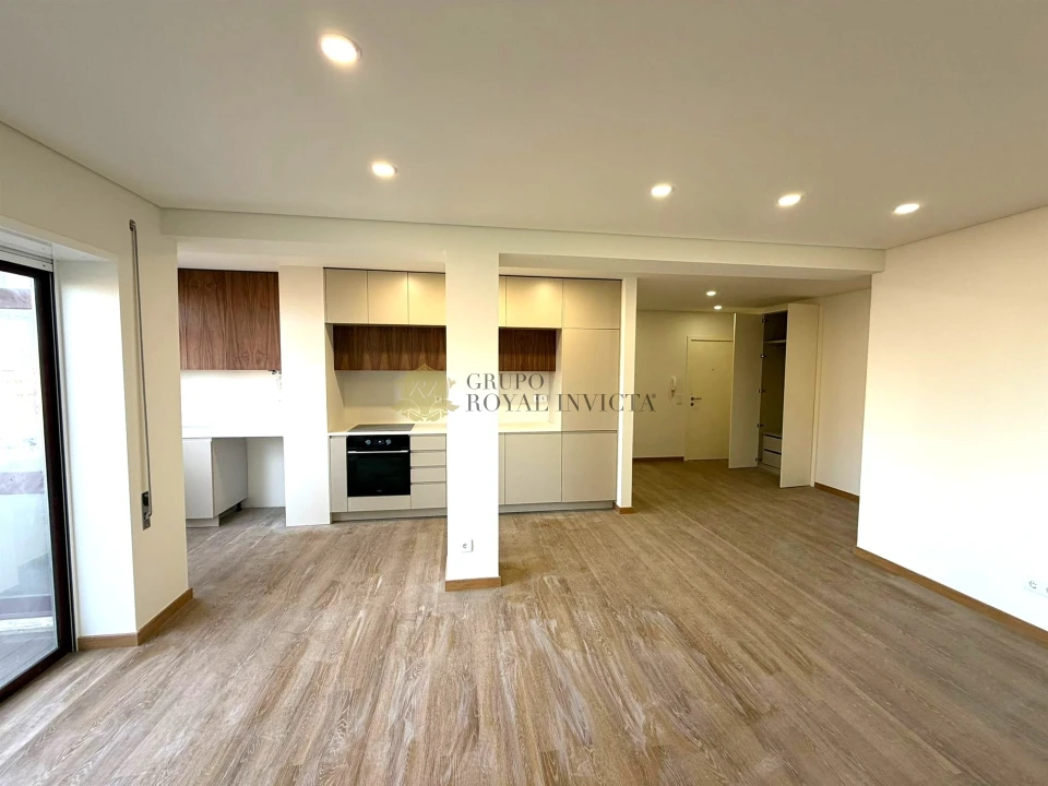 Apartamento T2 para Venda em Santa Marinha e São Pedro da Afurada Foto 3