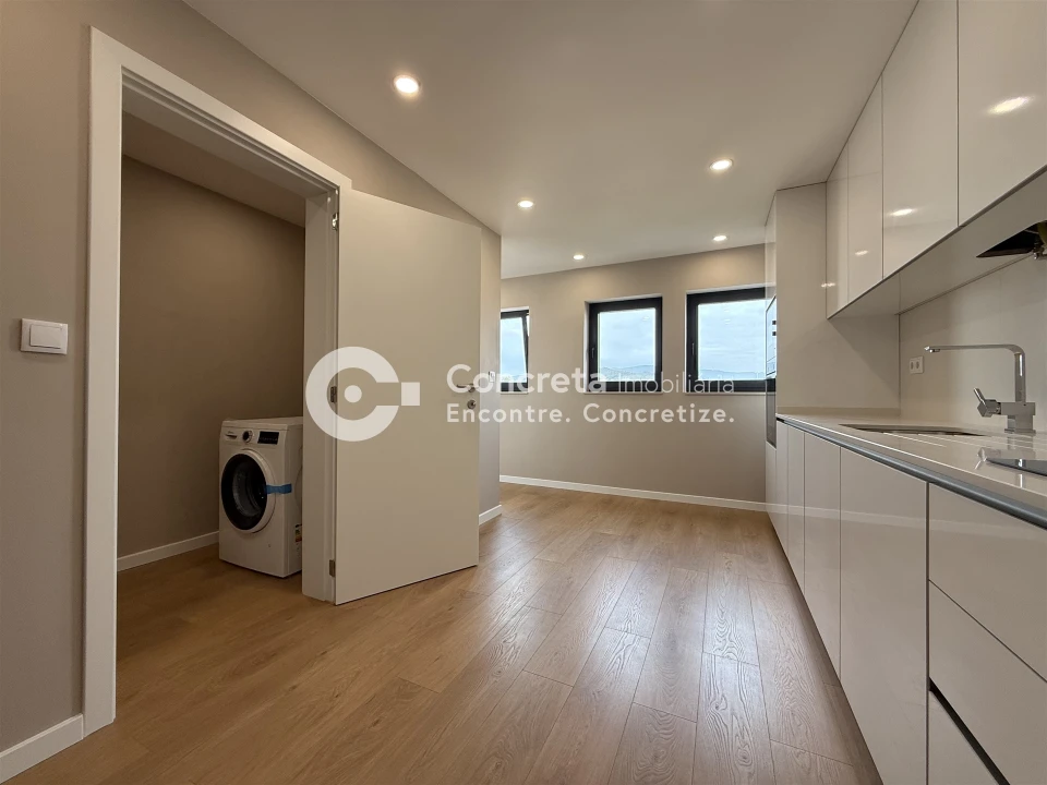Apartamento T2 para Venda em Arcozelo Foto 10