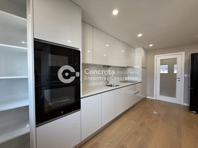 Apartamento T2 para Venda em Arcozelo Foto 8