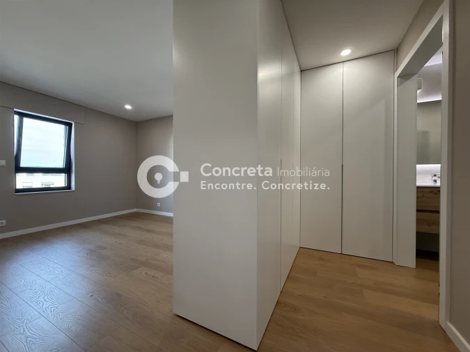 Apartamento T2 para Venda em Arcozelo Foto 17