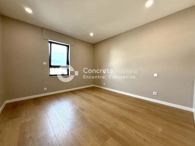 Apartamento T2 para Venda em Arcozelo Foto 19