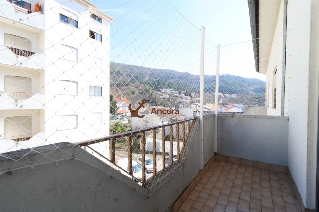 Apartamento T3 para Venda em Seia, São Romão e Lapa dos Dinheiros Foto 11