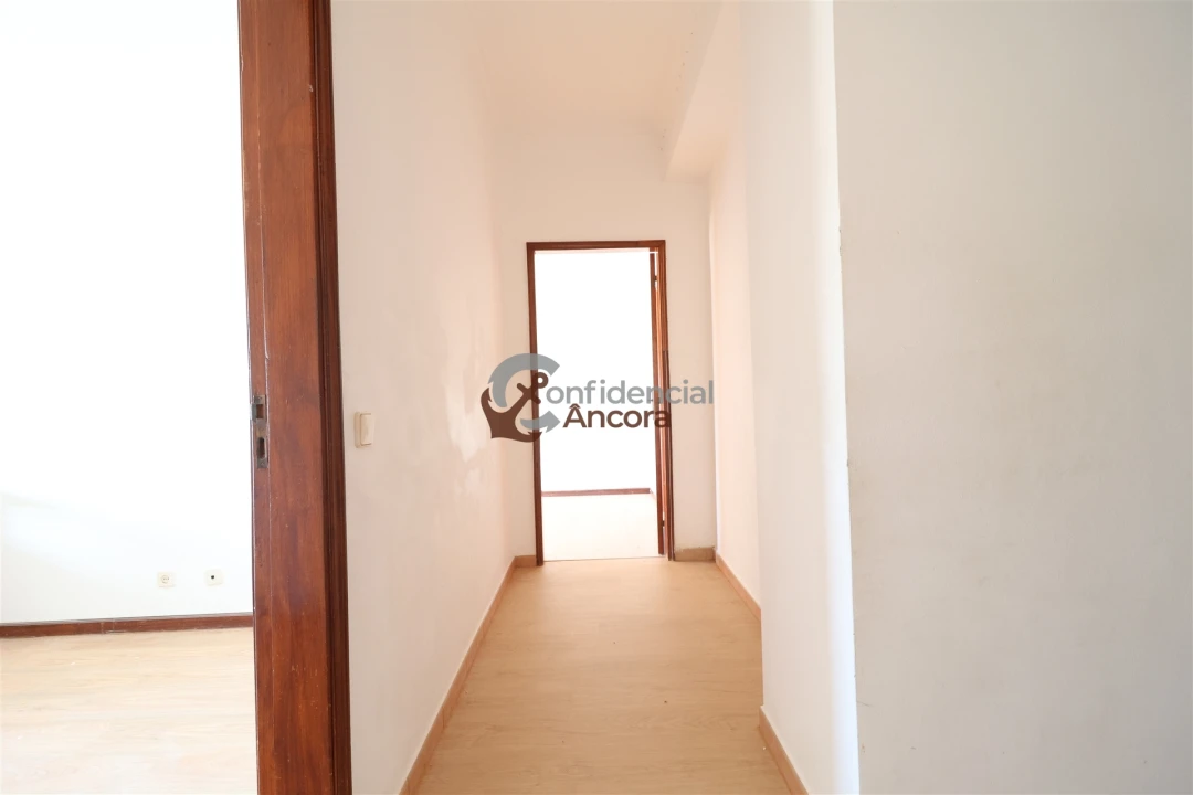 Apartamento T3 para Venda em Seia, São Romão e Lapa dos Dinheiros Foto 17