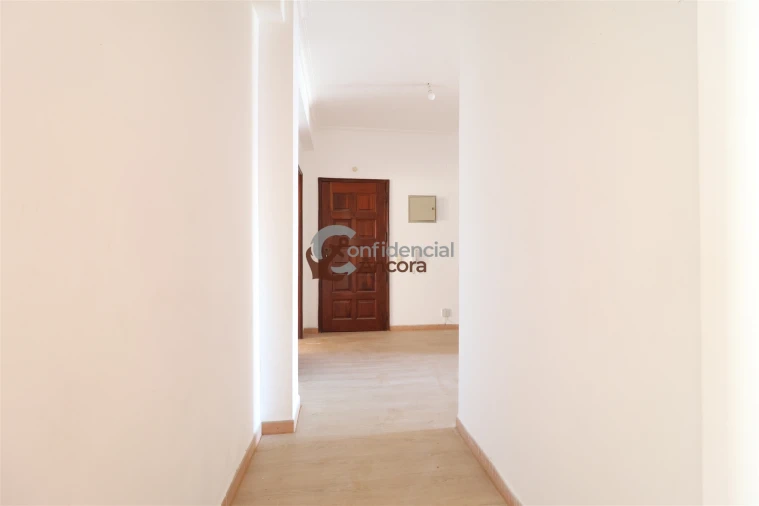 Apartamento T3 para Venda em Seia, São Romão e Lapa dos Dinheiros Foto 6