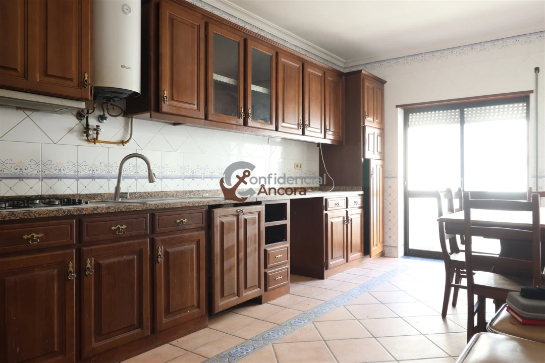 Apartamento T3 para Venda em Seia, São Romão e Lapa dos Dinheiros Foto 3