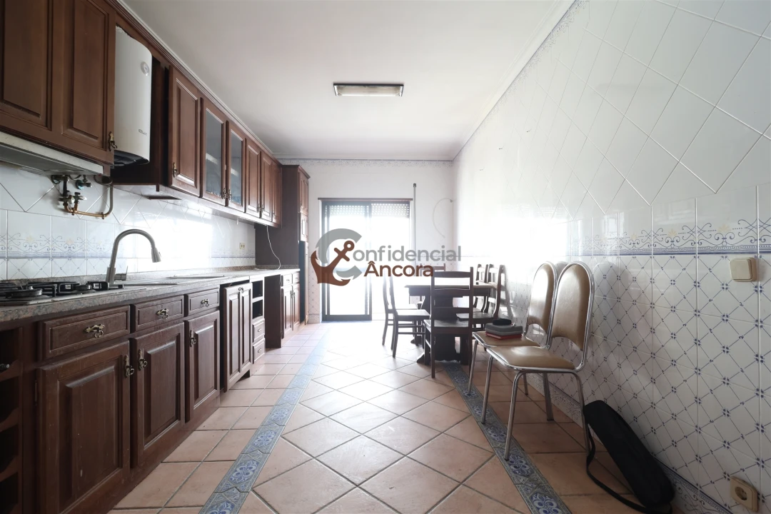 Apartamento T3 para Venda em Seia, São Romão e Lapa dos Dinheiros Foto 4