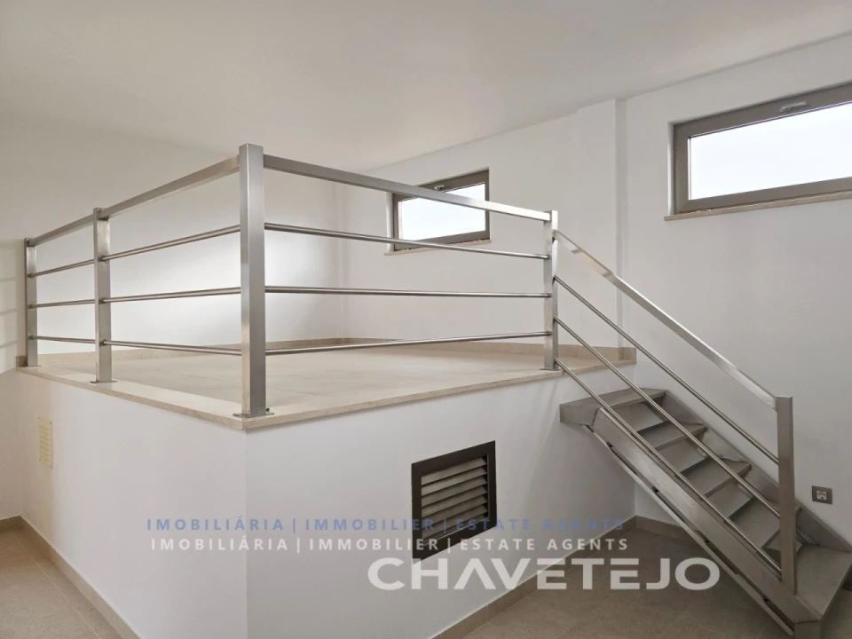 Apartamento T3 para Venda em São João Baptista e Santa Maria dos Olivais Foto 32