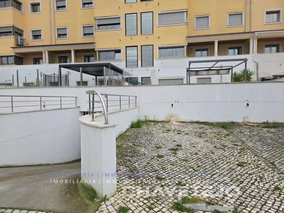 Apartamento T3 para Venda em São João Baptista e Santa Maria dos Olivais Foto 37