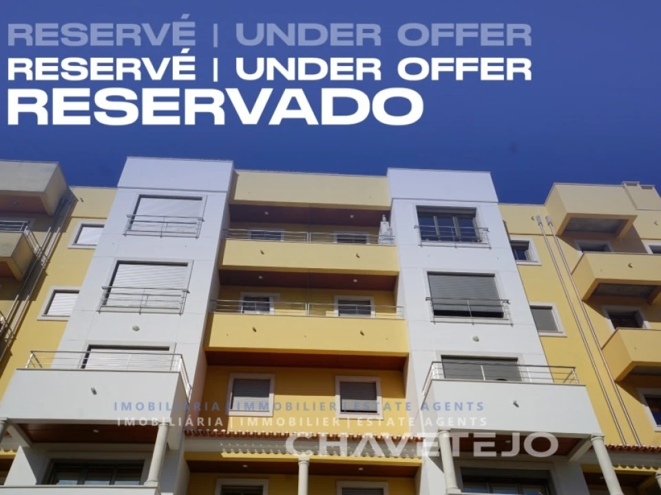 Apartamento T3 para Venda em São João Baptista e Santa Maria dos Olivais Foto 1