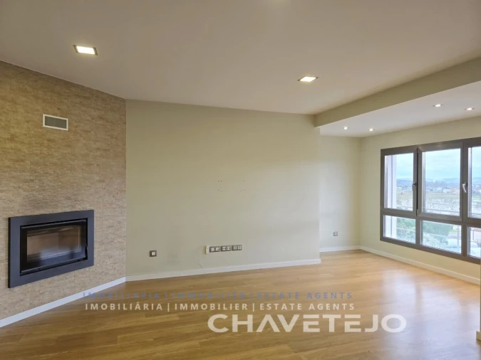 Apartamento T3 para Venda em São João Baptista e Santa Maria dos Olivais Foto 14