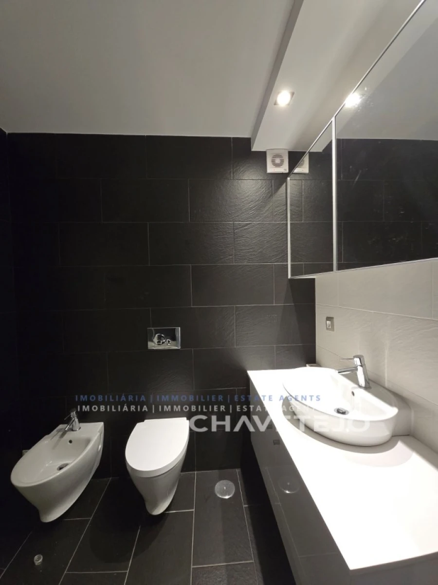 Apartamento T3 para Venda em São João Baptista e Santa Maria dos Olivais Foto 20