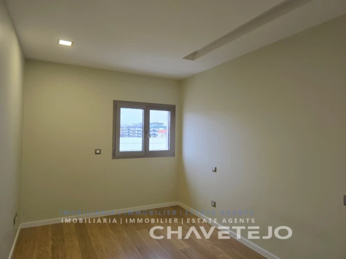 Apartamento T3 para Venda em São João Baptista e Santa Maria dos Olivais Foto 23