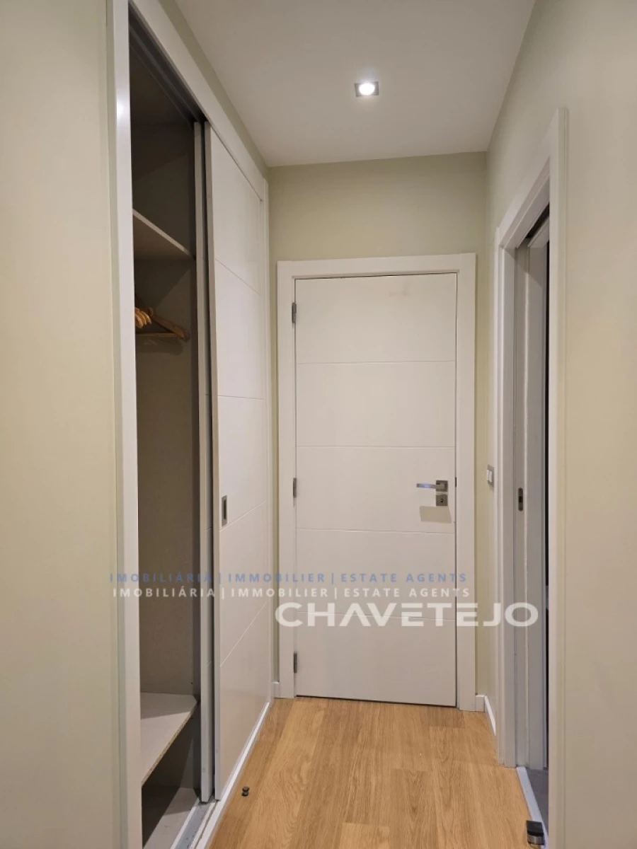 Apartamento T3 para Venda em São João Baptista e Santa Maria dos Olivais Foto 25