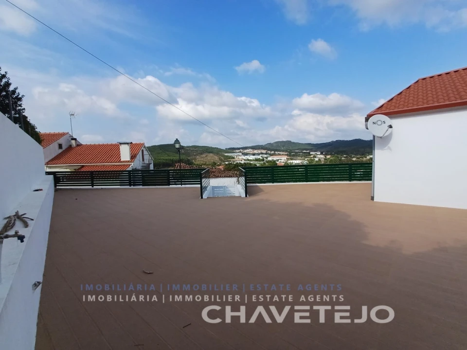 Quinta T3 para Venda em Vila de Rei Foto 11