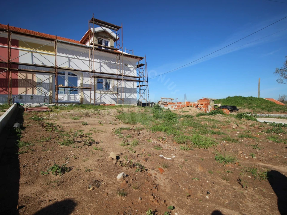 Moradia T2 para Venda em Painho e Figueiros Foto 1