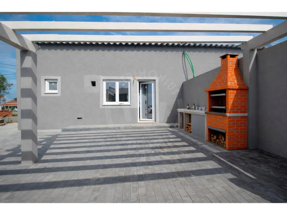 Moradia T2 para Venda em Painho e Figueiros Foto 36