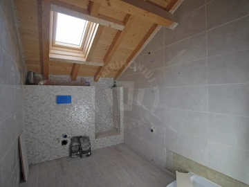 Moradia T2 para Venda em Painho e Figueiros