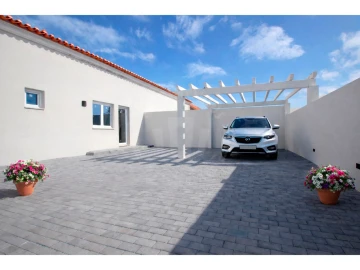 Moradia T2 para Venda em Painho e Figueiros