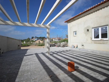 Moradia T2 para Venda em Painho e Figueiros