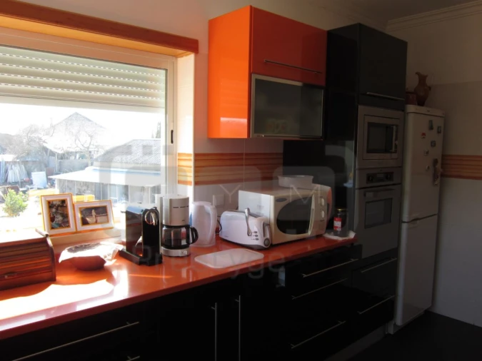 Moradia T4 para Venda em Serra e Junceira Foto 10