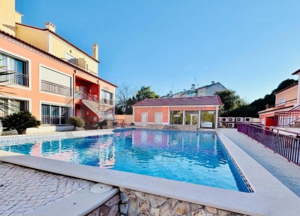 Moradia T3 para Venda em São João Baptista e Santa Maria dos Olivais Foto 2