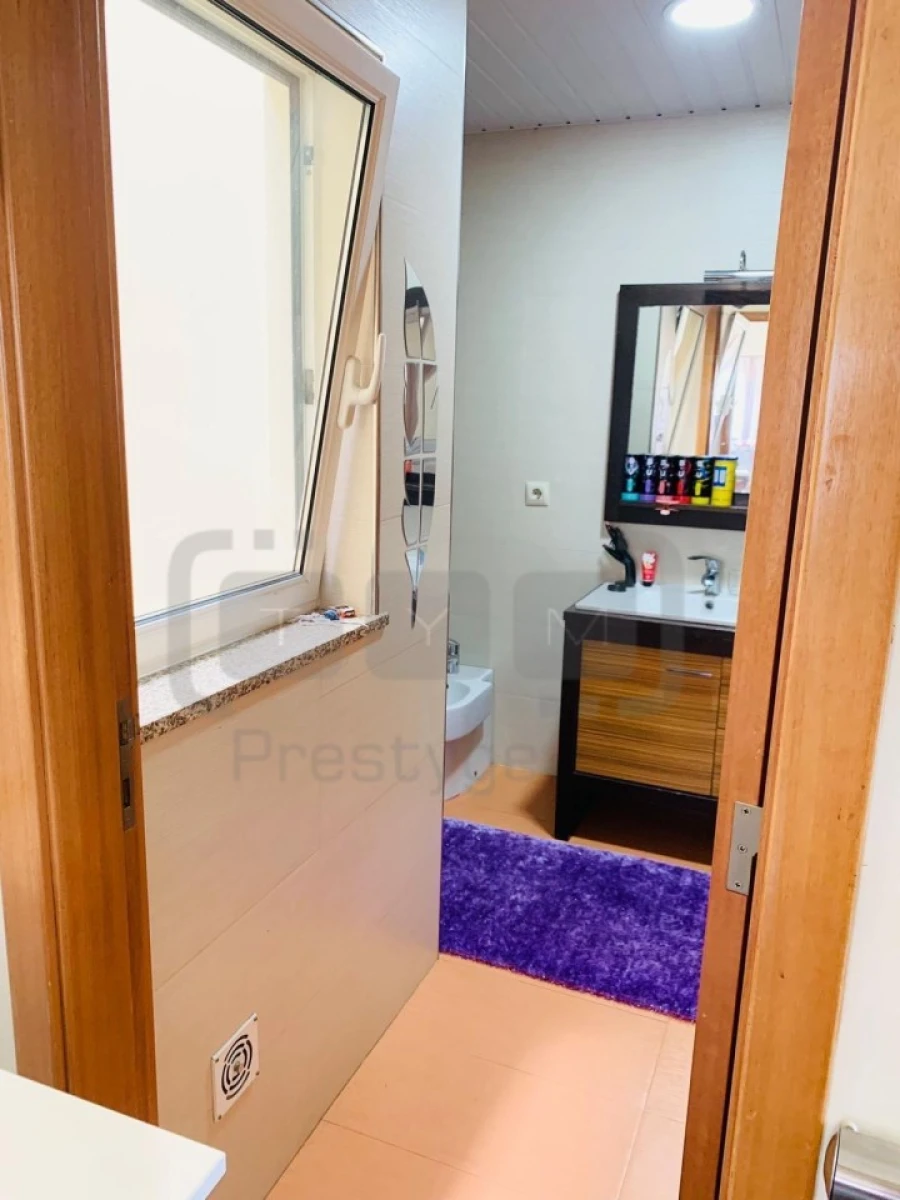 Moradia T3 para Venda em São João Baptista e Santa Maria dos Olivais Foto 25