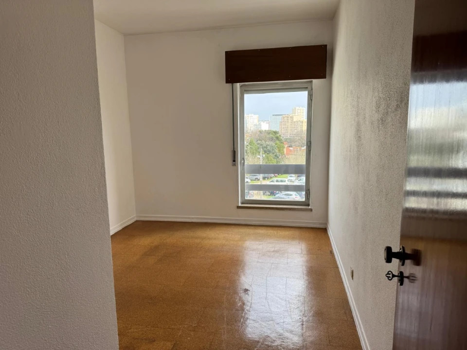Apartamento T2 para Venda em Olivais Foto 4