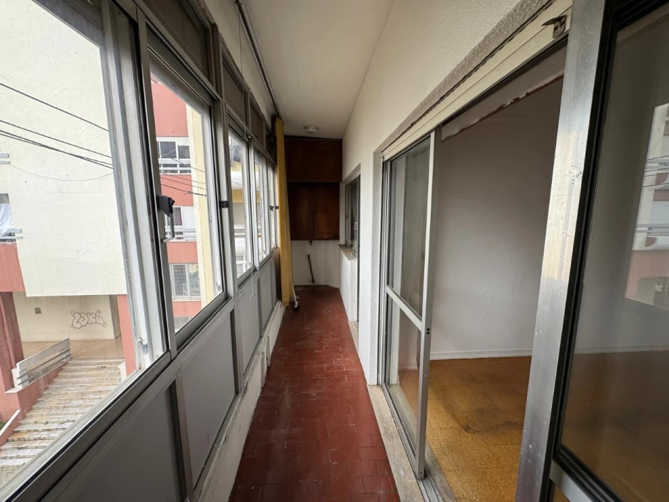 Apartamento T2 para Venda em Olivais Foto 10