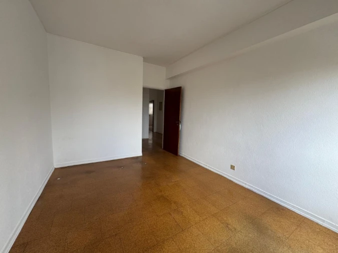 Apartamento T2 para Venda em Olivais Foto 6