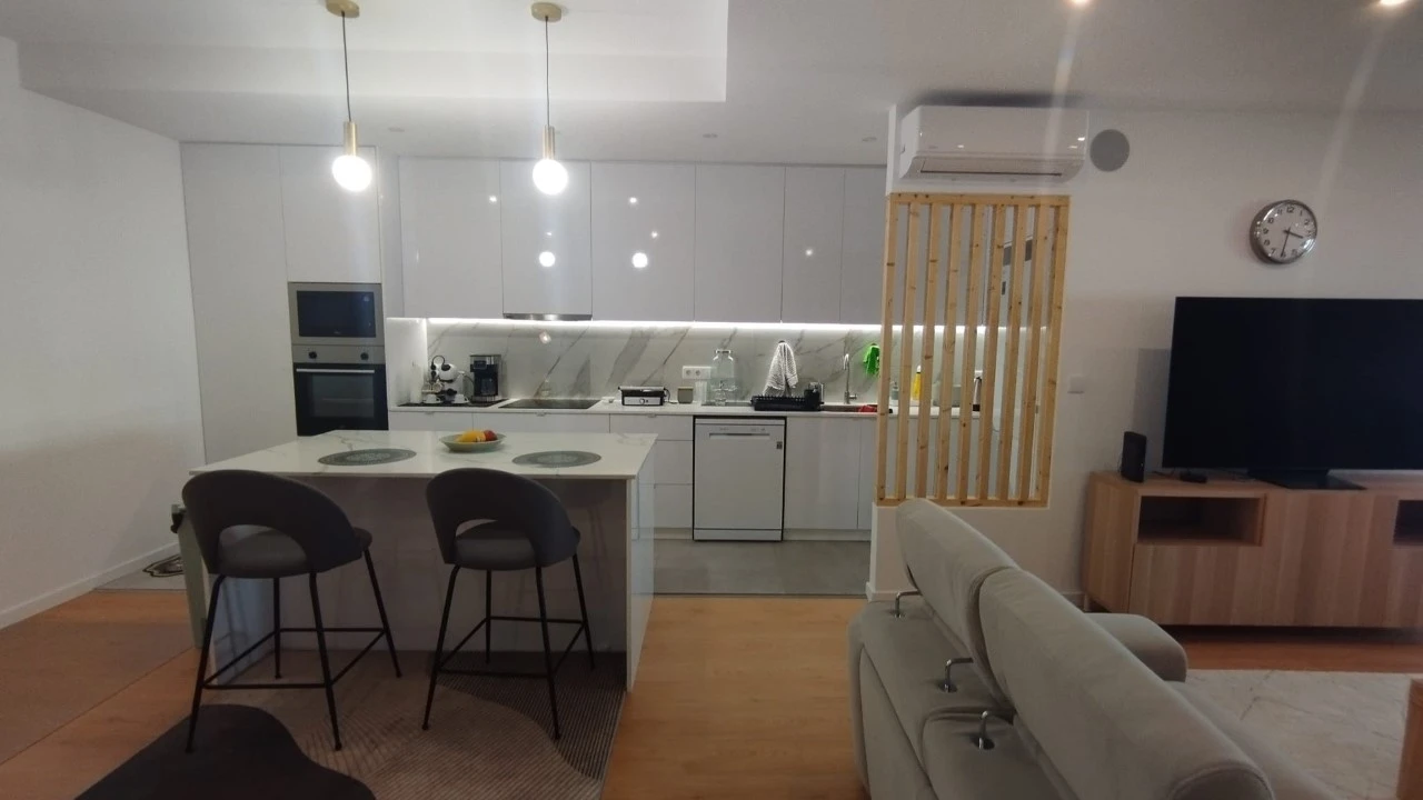 Apartamento T3 para Venda em Alfragide Foto 18