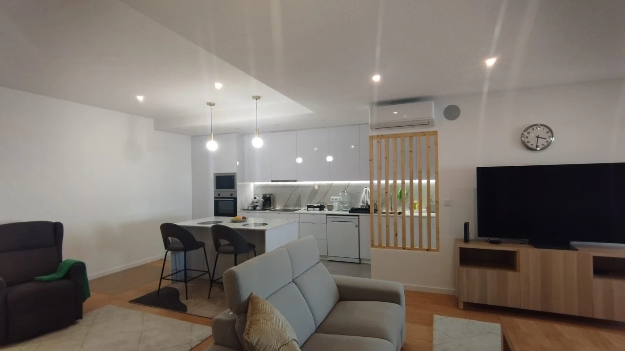 Apartamento T3 para Venda em Alfragide Foto 19