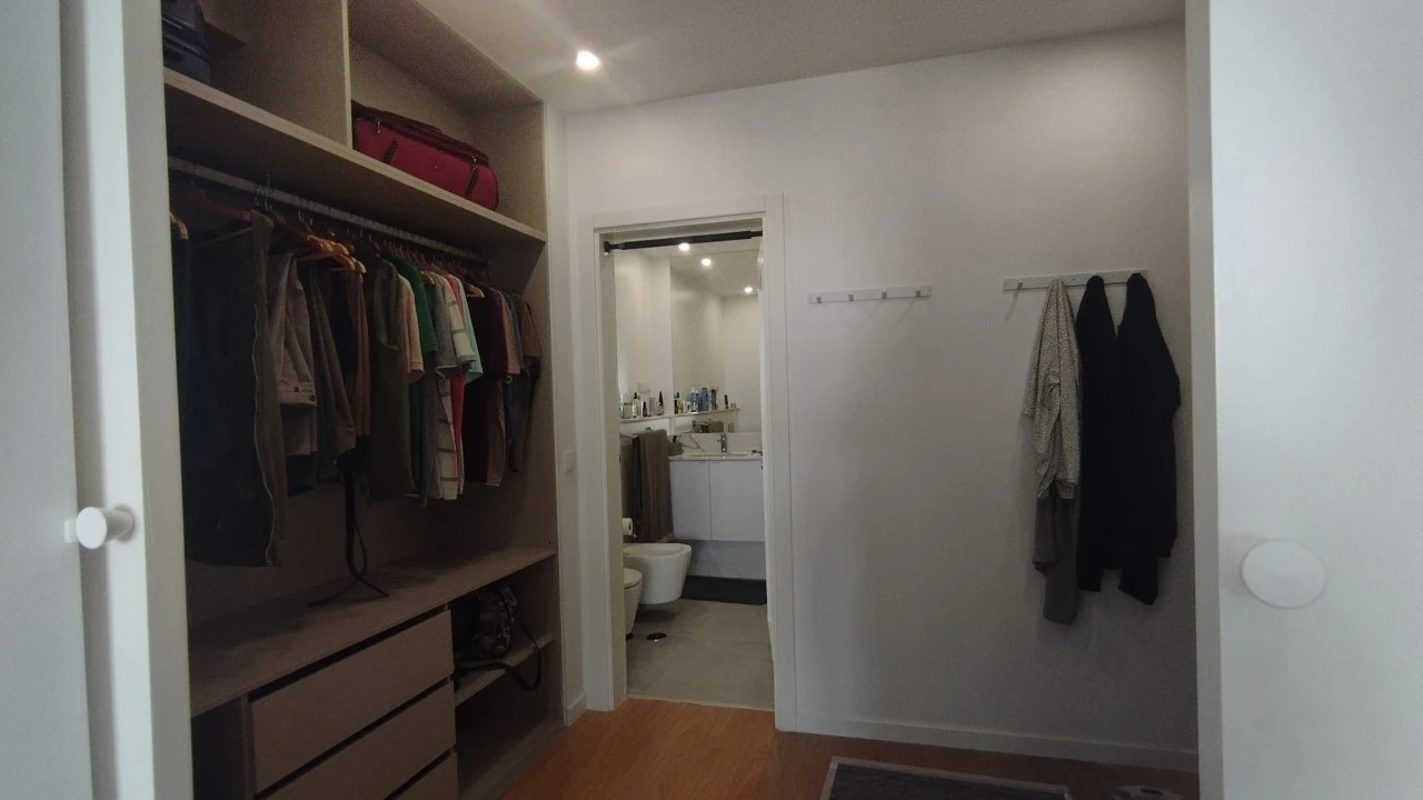 Apartamento T3 para Venda em Alfragide Foto 36