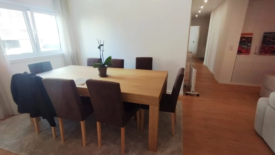 Apartamento T3 para Venda em Alfragide Foto 4