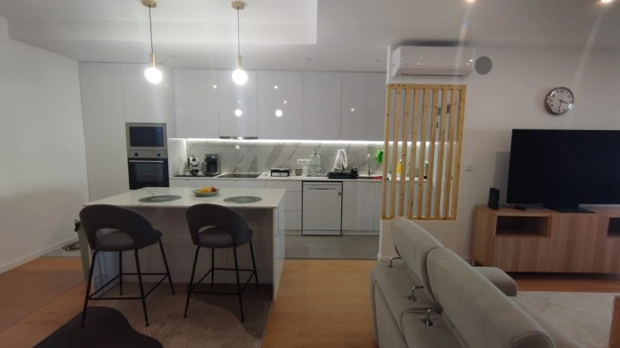 Apartamento T3 para Venda em Alfragide Foto 18