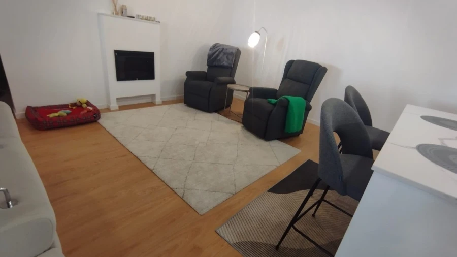Apartamento T3 para Venda em Alfragide Foto 17