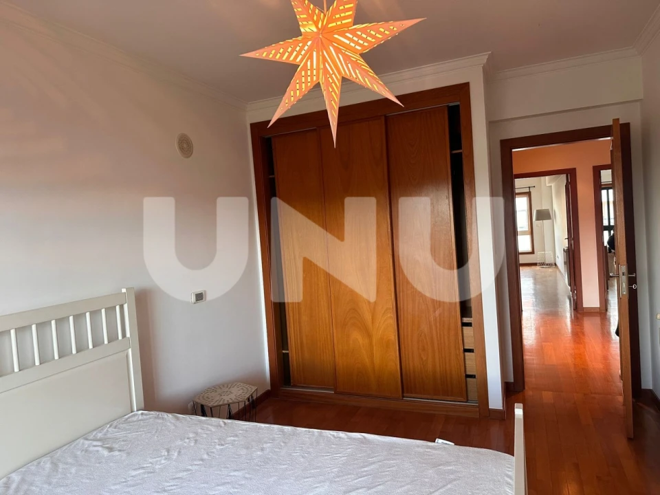 Apartamento T2 para Arrendamento em Algés, Linda-A-Velha e Cruz Quebrada-Dafundo Foto 11