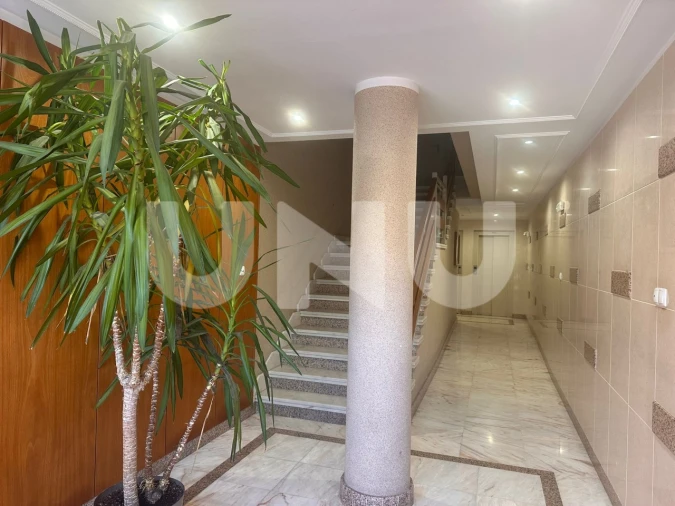 Apartamento T2 para Arrendamento em Algés, Linda-A-Velha e Cruz Quebrada-Dafundo Foto 19