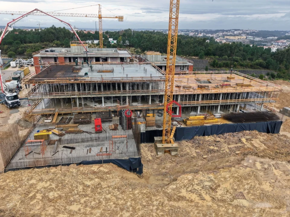 Apartamento T4 para Venda em Leiria, Pousos, Barreira e Cortes Foto 20