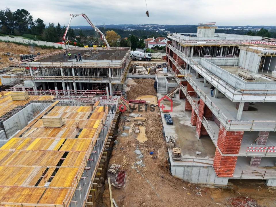 Apartamento T2 para Venda em Leiria, Pousos, Barreira e Cortes Foto 1