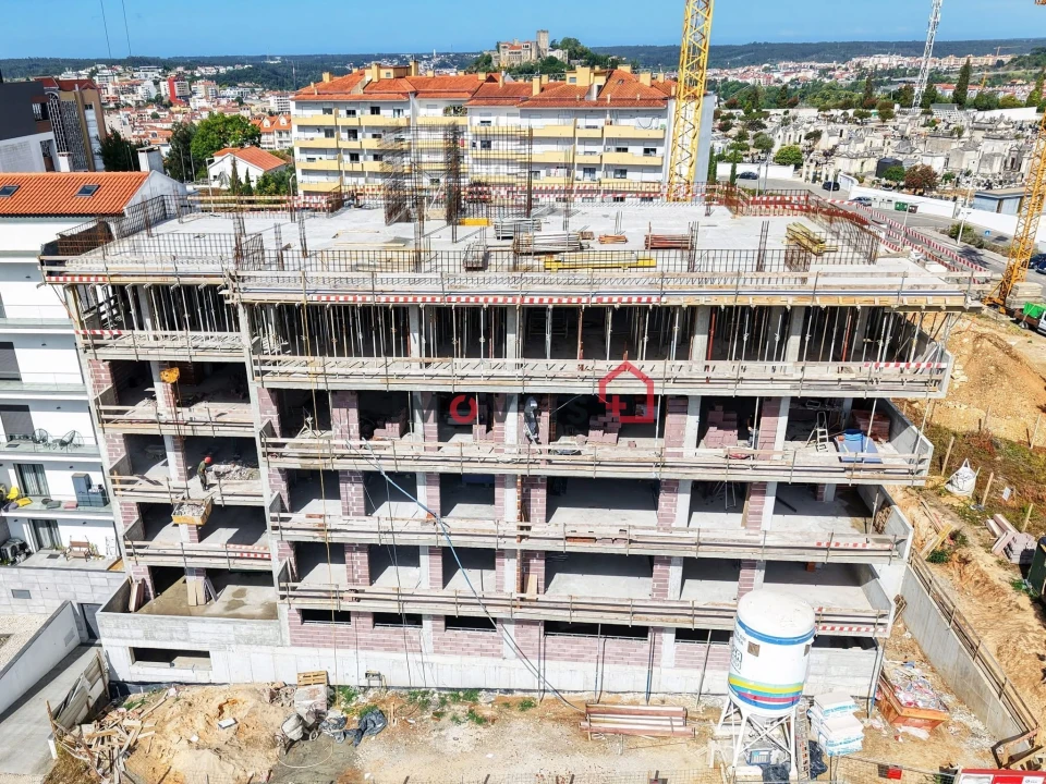 Apartamento T1 para Venda em Leiria, Pousos, Barreira e Cortes Foto 13