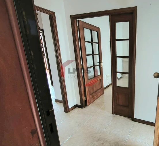 Apartamento T2 para Venda em Madalena Foto 3