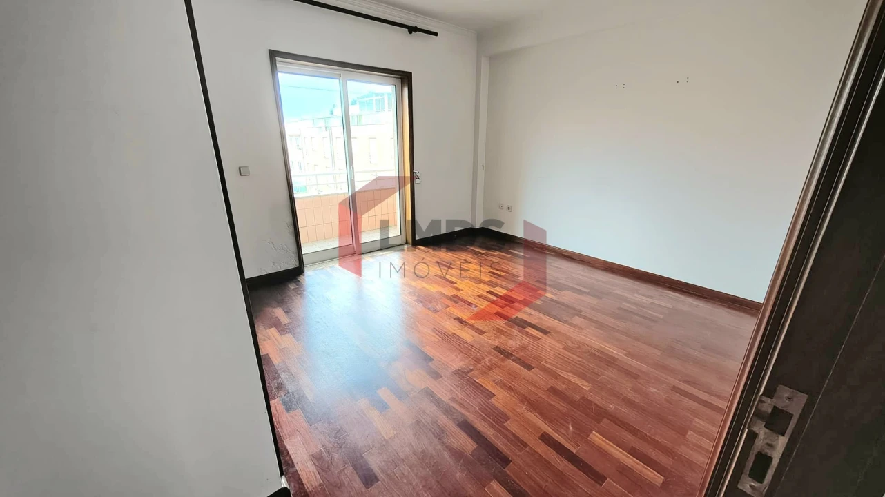 Apartamento T2 para Venda em Madalena Foto 11