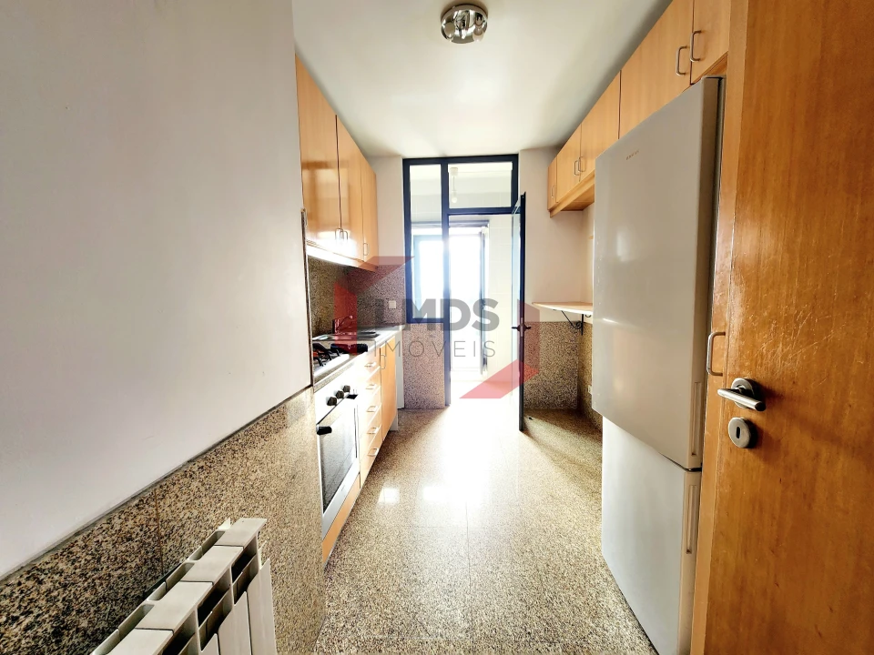 Apartamento T3 para Venda em Oliveira do Douro Foto 6