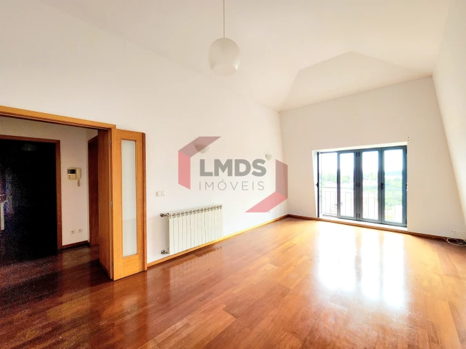 Apartamento T3 para Venda em Oliveira do Douro Foto 11