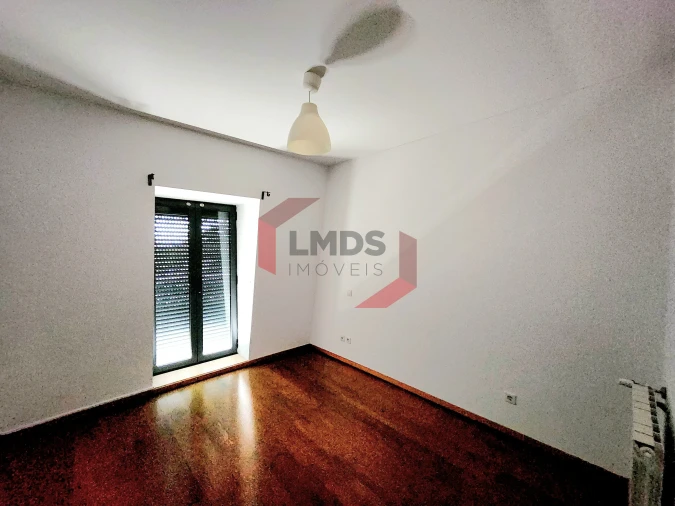 Apartamento T3 para Venda em Oliveira do Douro Foto 15