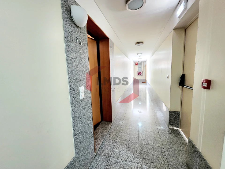 Apartamento T3 para Venda em Oliveira do Douro Foto 3